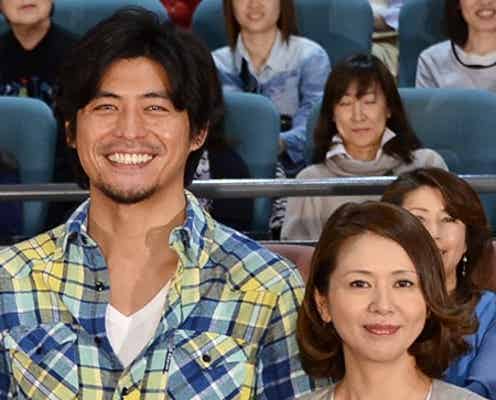 坂口憲二、小泉今日子の冷やかしに照れ顔