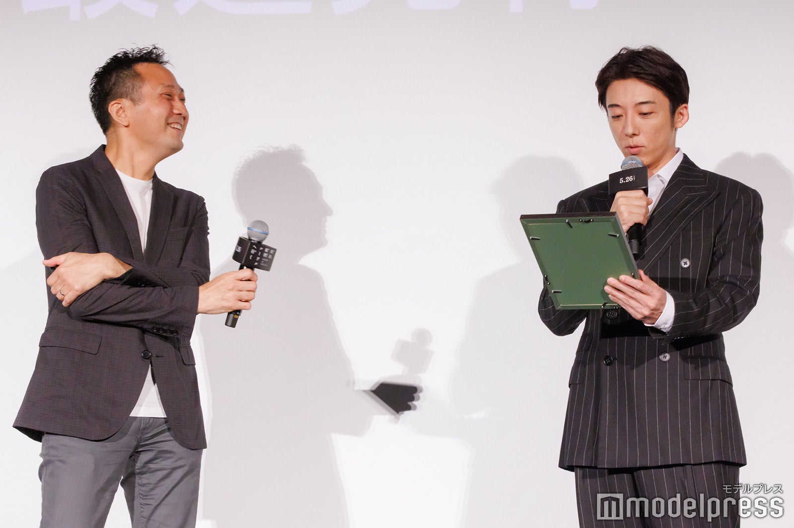 渡辺一貴監督、高橋一生（C）モデルプレス