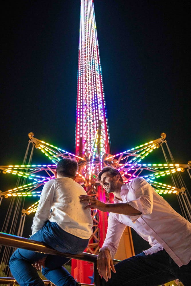 ドバイに“高さ世界一”の回転ブランコ「ボリウッドスカイフライヤー」が誕生