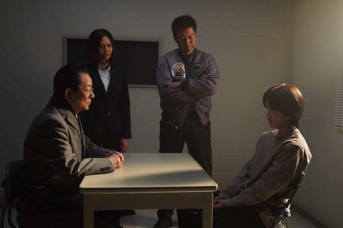 水谷豊、篠原ゆき子、寺脇康文、中川翼「相棒season22」第18話より(C)テレビ朝日