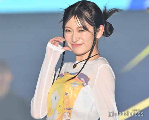 吉田朱里、“カチモリ”ツインが可愛い スラリ美脚も披露【TGC 和歌山 2024】