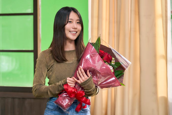 有村架純(C)2025映画『ブラック・ショーマン』製作委員会