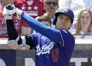 大谷翔平が8試合連続安打！六回先頭で逆方向へクリーンヒットもパヘスが併殺打 好投のスクバルを援護できず