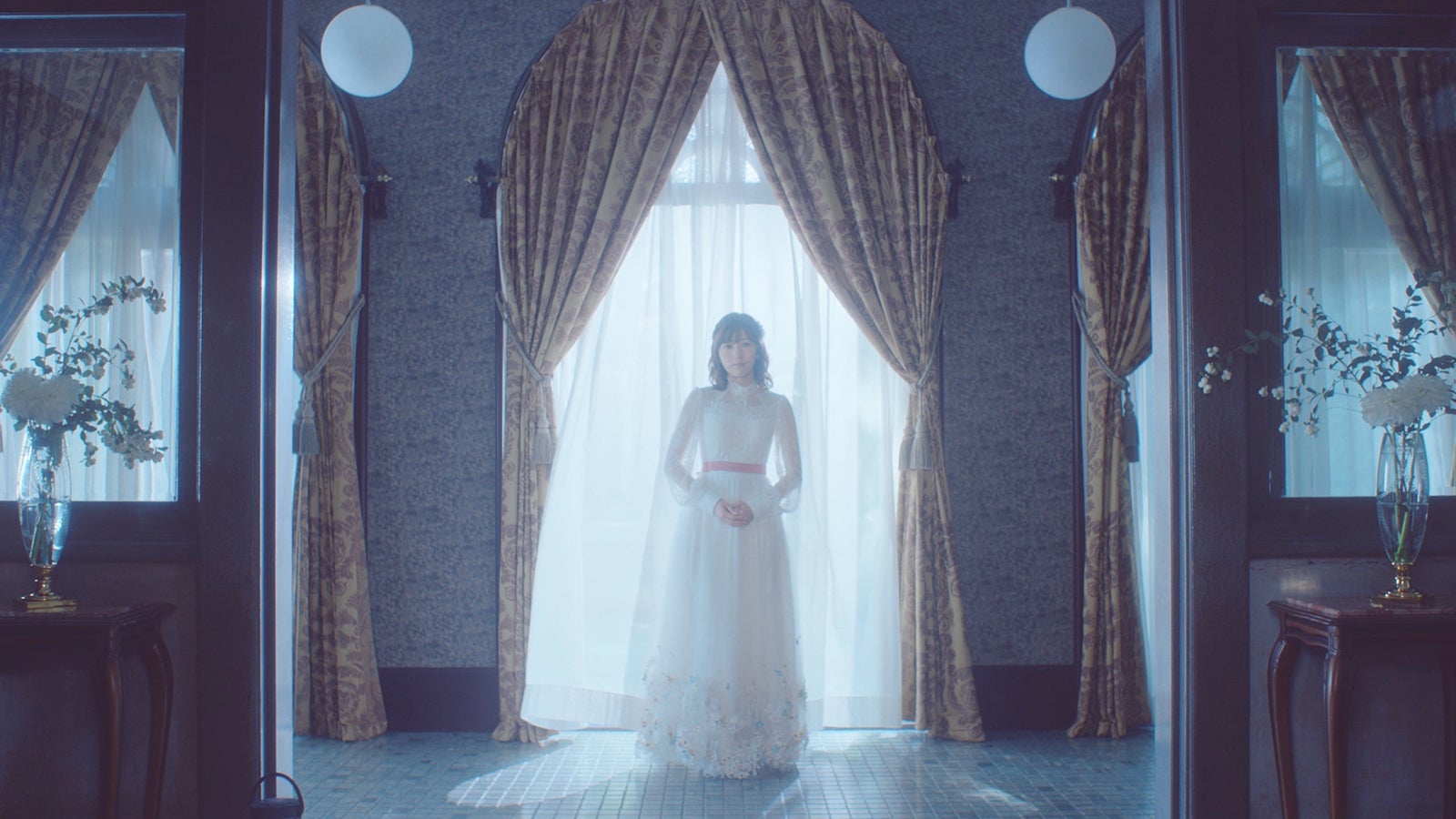 AKB48「サヨナラで終わるわけじゃない」MVより（C）AKS