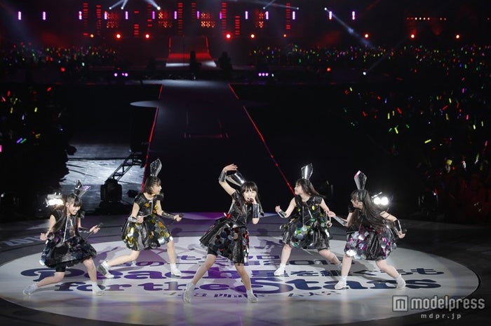 ももクロ ミヒマルと ツヨクツヨク 熱唱 のべ16万人が参加 春の一大事 初日セットリスト モデルプレス