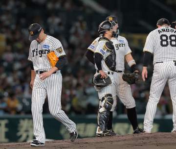 阪神 大竹が今季最短の三回途中でKO 二回は投手の竹田に押し出し四球など3失点 三回途中降板 高寺は前川と交代 藤川監督が異例の早期ダブルスイッチ
