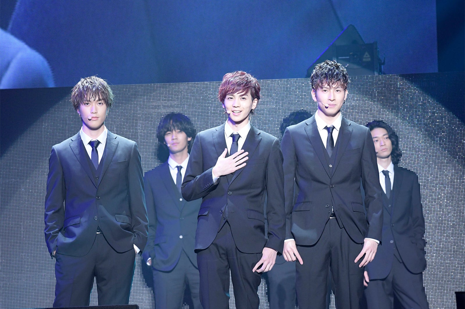 藤原樹、吉野北人、長谷川慎 （C）「PRINCE OF LEGEND」製作委員会 （C）HI-AX All Rights Reserved.