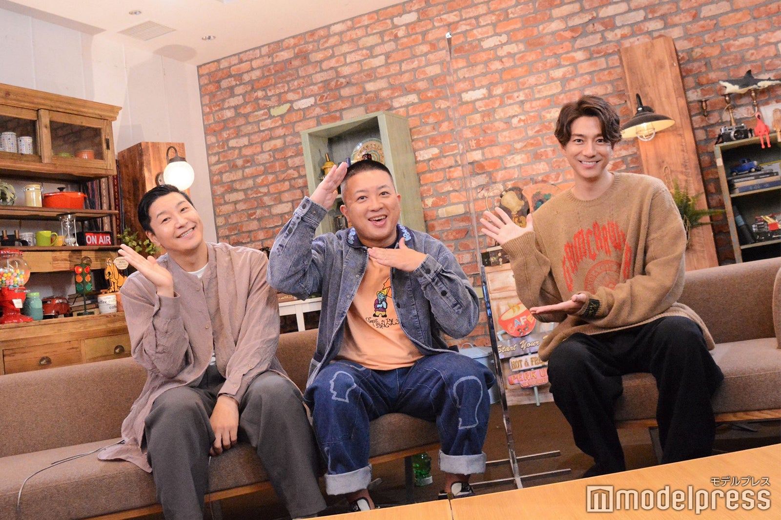 チョコレートプラネット（長田庄平、松尾駿）、三浦翔平 （C）モデルプレス