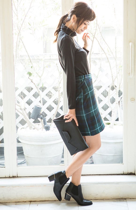 あったか裏起毛膝上丈タイトスカート「Re:EDIT by GALSTAR」1,398円（税込）／画像提供：Re:EDIT by GALSTAR