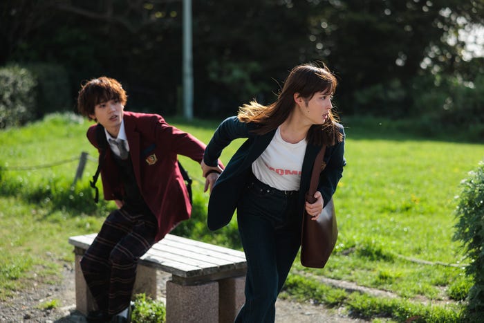 水沢林太郎、広瀬アリス「なんで私が神説教」第4話(C)日本テレビ