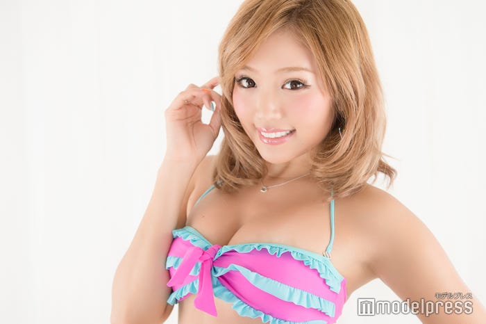 KAZUE(C)モデルプレス