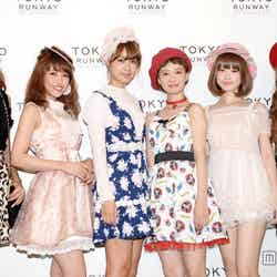 ガールズファッションショー「東京ランウェイ2014 AUTUMN／WINTER」に出演した（左から）MEW、くみっきー、まあぴぴ、柴田紗希、やのあんな、ミント【モデルプレス】
