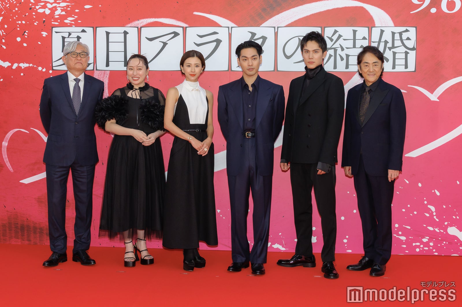堤幸彦監督、丸山礼、黒島結菜、柳楽優弥、中川大志、市村正親（C）モデルプレス