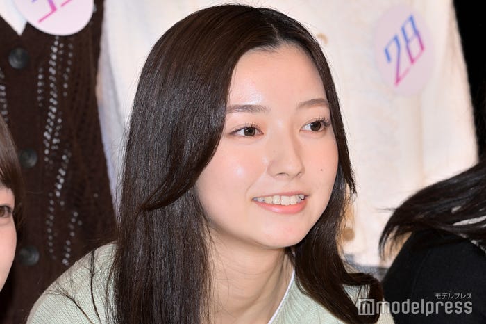 間鍋春希 (C)モデルプレス