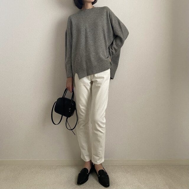 大人の白デニム OK・NGコーデ アラサー女子 大人の白デニム OK・NGコーデ アラサー女子 OKスタイル グレーニット