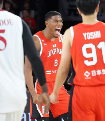30得点大暴れの八村塁 「今後も日本代表での姿期待していい？」に笑顔で「もちろんです」W杯予選2戦で圧巻計59得点