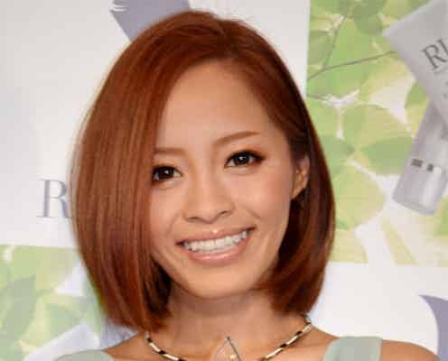 小森純、道端アンジェリカ、「天然コスメビューティーアワード2011」受賞