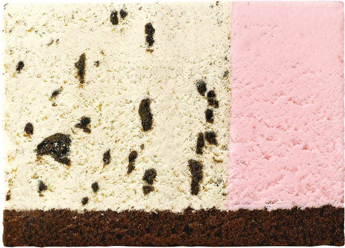 クッキー&バニラ×ストロベリー/画像提供:B-R サーティワン アイスクリーム