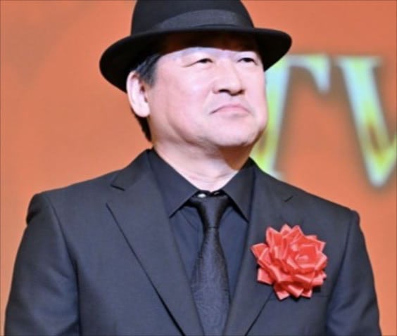 佐藤二朗めぐりフジとNHKで対応分かれる スピンオフ制作中止とレギュラー続投、その差はどこに