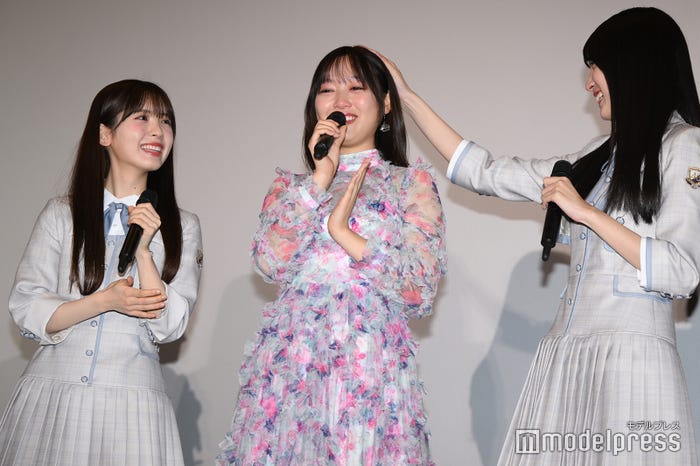 筒井あやめ、北川悠理、賀喜遥香(C)モデルプレス