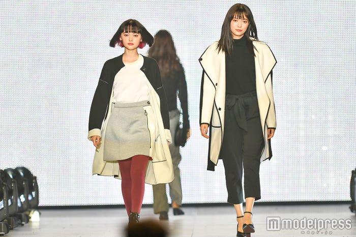 玉城ティナ、八木アリサ(C)モデルプレス