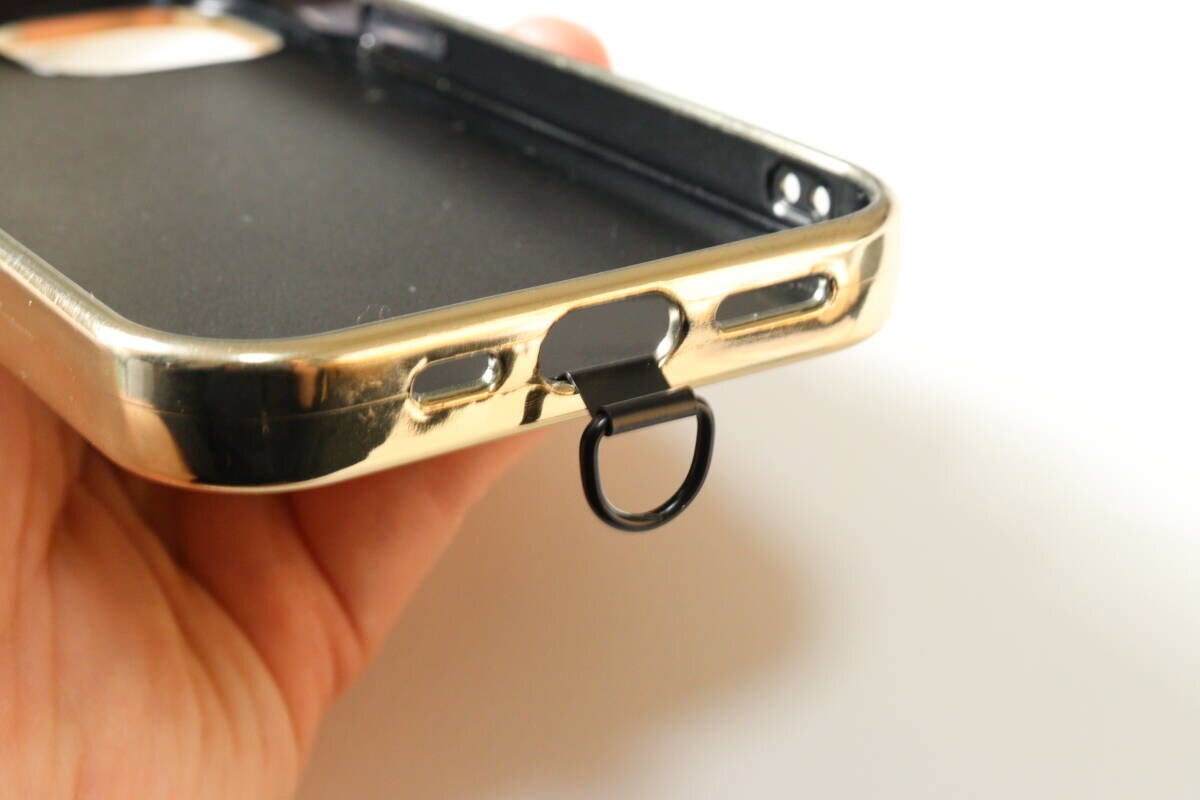 セリアのスマートフォンストラップホルダー