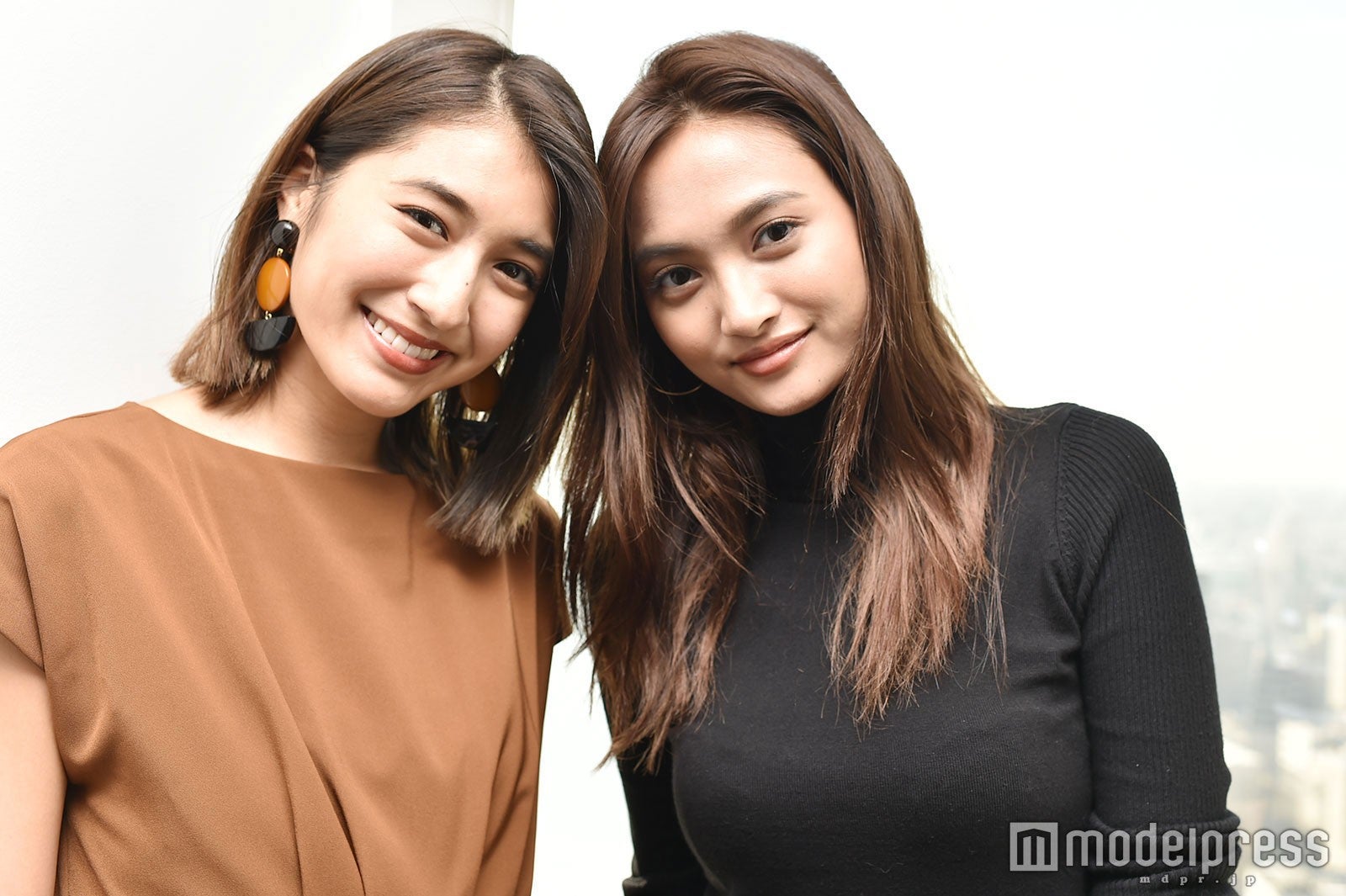 香川沙耶＆有末麻祐子、ランジェリー撮影の裏側を明かす　色気の秘訣・スタイルキープ法も伝授　モデルプレスインタビュー