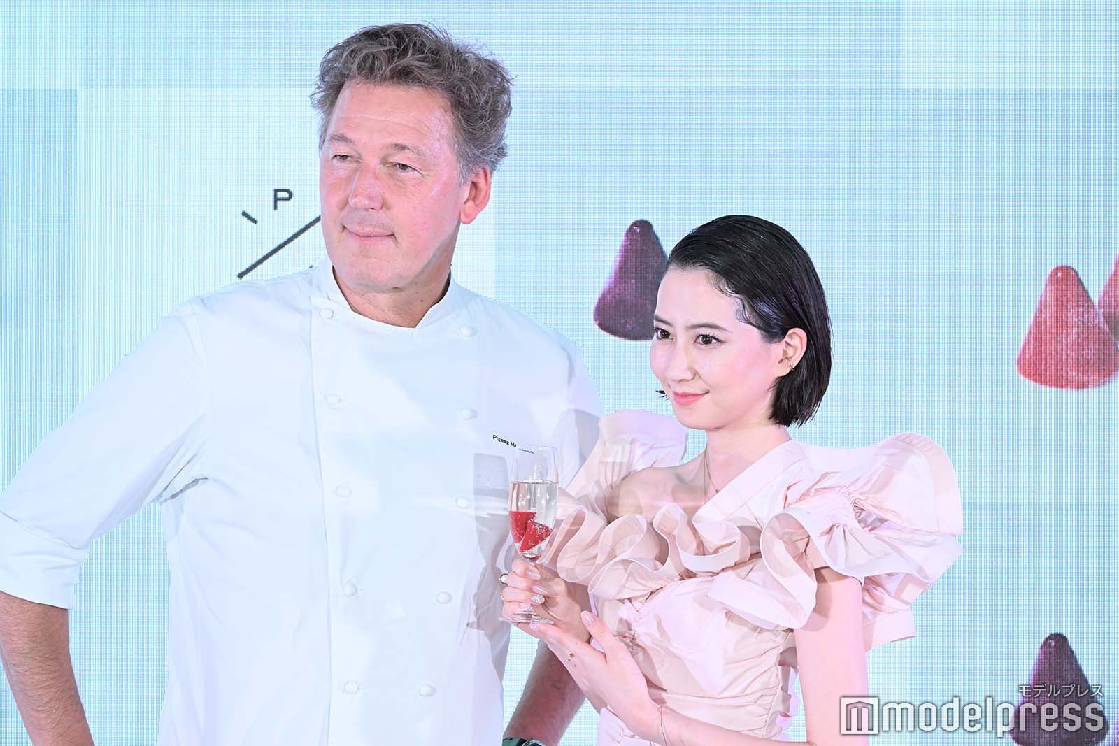 ピエール マルコリーニ氏、河北麻友子 （C）モデルプレス