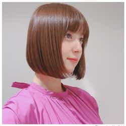 モデルプレス - 佐々木希「短い!」新鮮“フレンチボブ”にヘアカット「お人形さんみたい」「眼福です」
