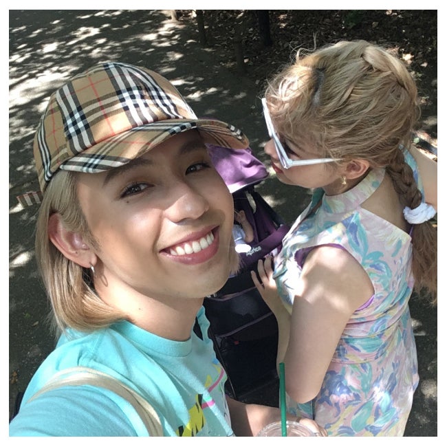 りゅうちぇるとぺこ／ぺこオフィシャルブログより（Ameba)