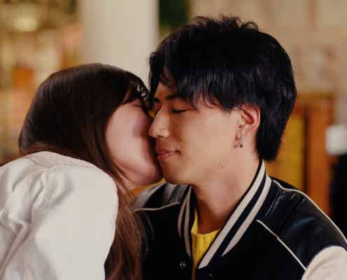 元AKB48宮崎美穂がえびじゃ・ひろやすに“頬キス”で翻弄「新しい感情が生まれた」【ラブキン】