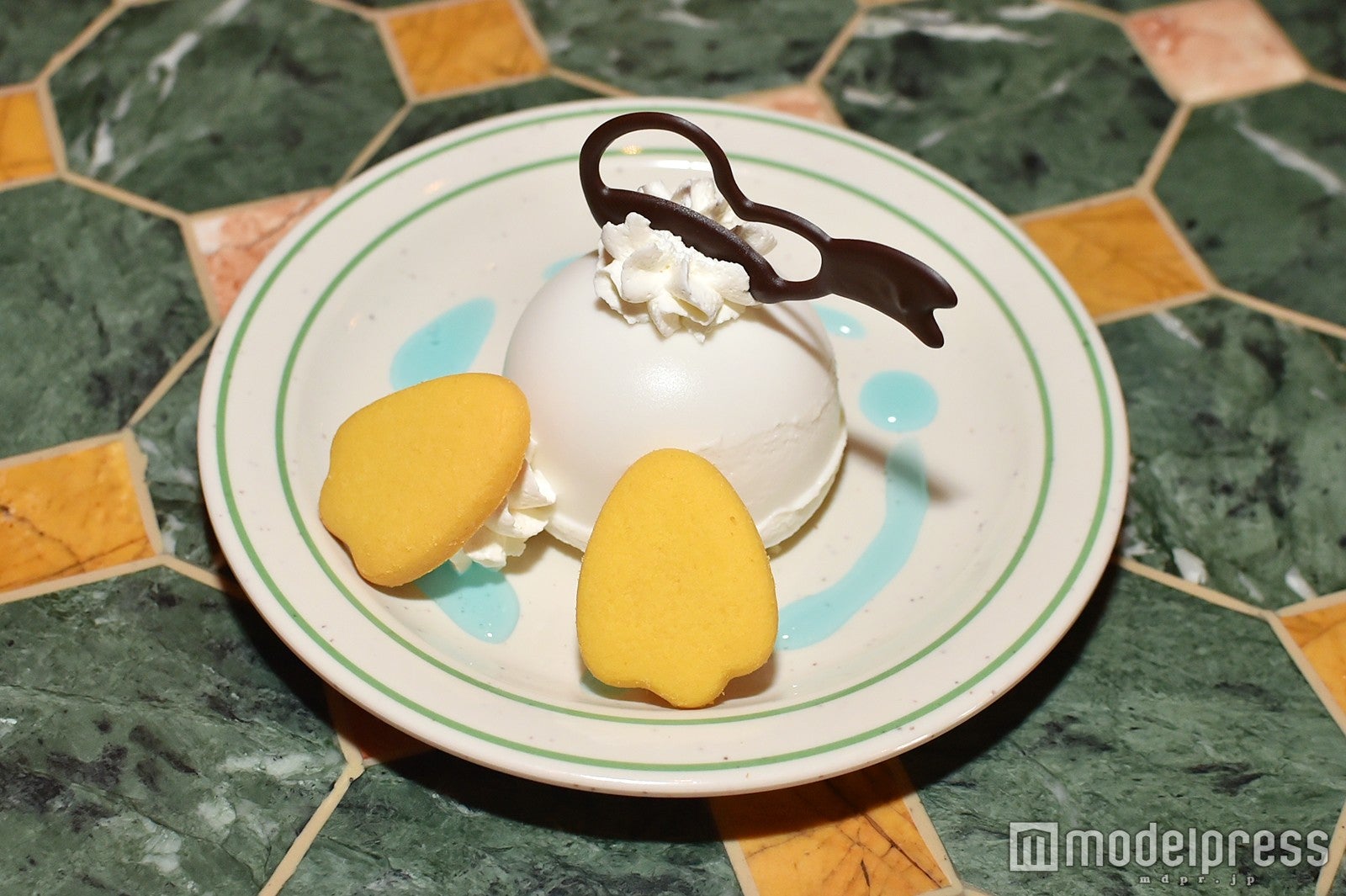 ドナルドダックムースケーキ／「東京ディズニーシー15周年“ザ・イヤー・オブ・ウィッシュ”」（C）モデルプレス