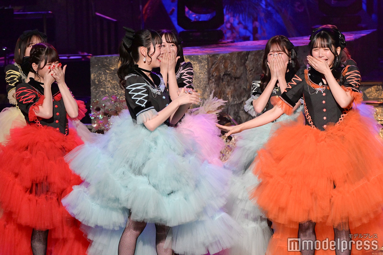 FRUITS ZIPPER（C）モデルプレス