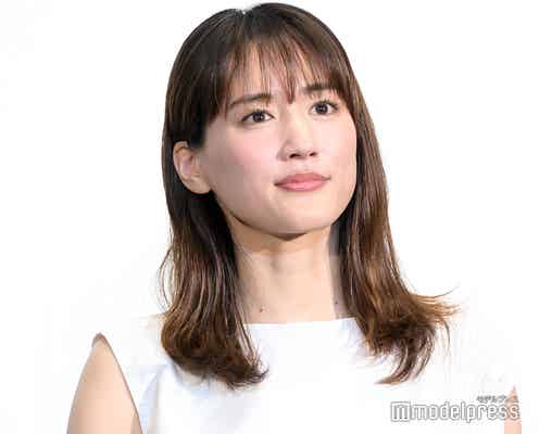綾瀬はるか、落ち込んだときの対処法は?ポジティブ思考の秘訣<はい、泳げません>