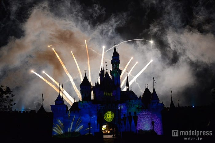 新しい花火のショー「ディズニー・イン・ザ・スターズ」スペシャルバージョン