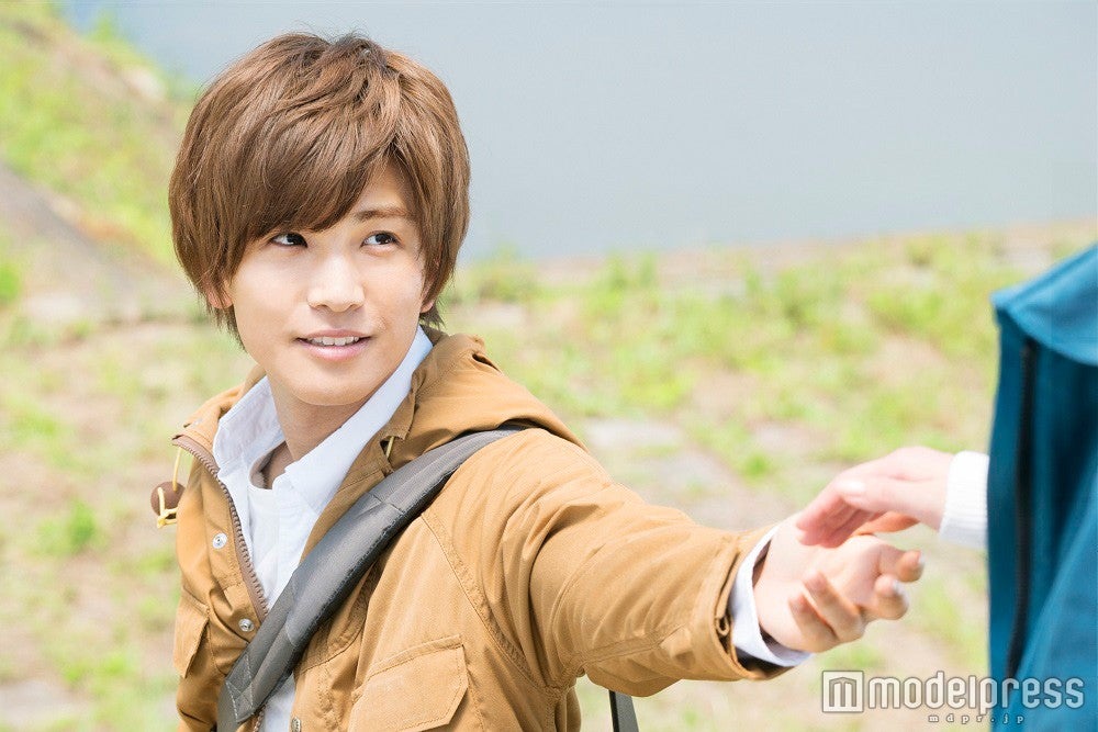 岩田剛典（C）2016「植物図鑑」製作委員会