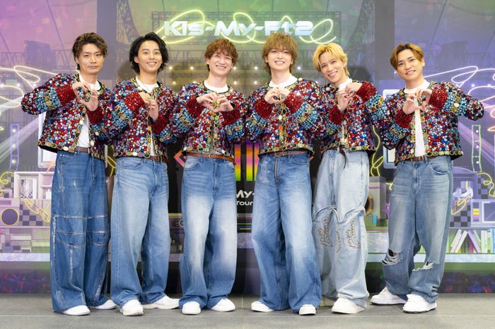 Kis-My-Ft2(左から)横尾渉、藤ヶ谷太輔、宮田俊哉、玉森裕太、千賀健永、二階堂高嗣/撮影:田中聖太郎