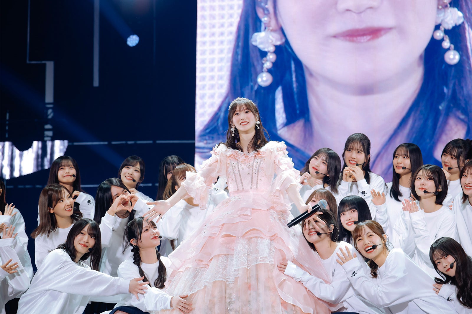 櫻坂46遠藤理子が座長「BACKS LIVE！！」閉幕 増本綺良の卒業セレモニーに同期がサプライズ集結・約8年のアイドル活動に幕