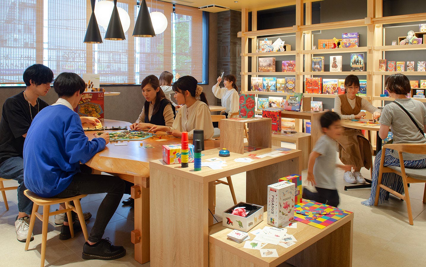 大阪にボドゲ130種超遊び放題のホテル「MIMARU大阪 難波STATION」“人狼ルーム”など特殊部屋も