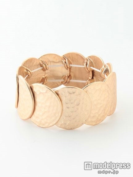 バングル＆ブレス「&byP&D」3,888円（税込）