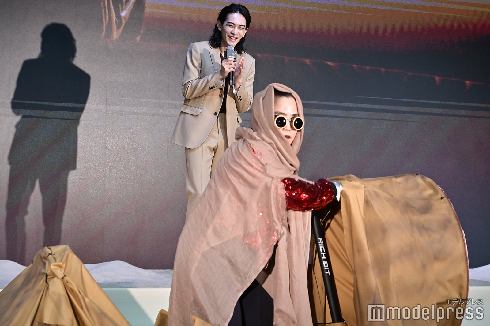 町田啓太、ゆりやんレトリィバァ（C）モデルプレス