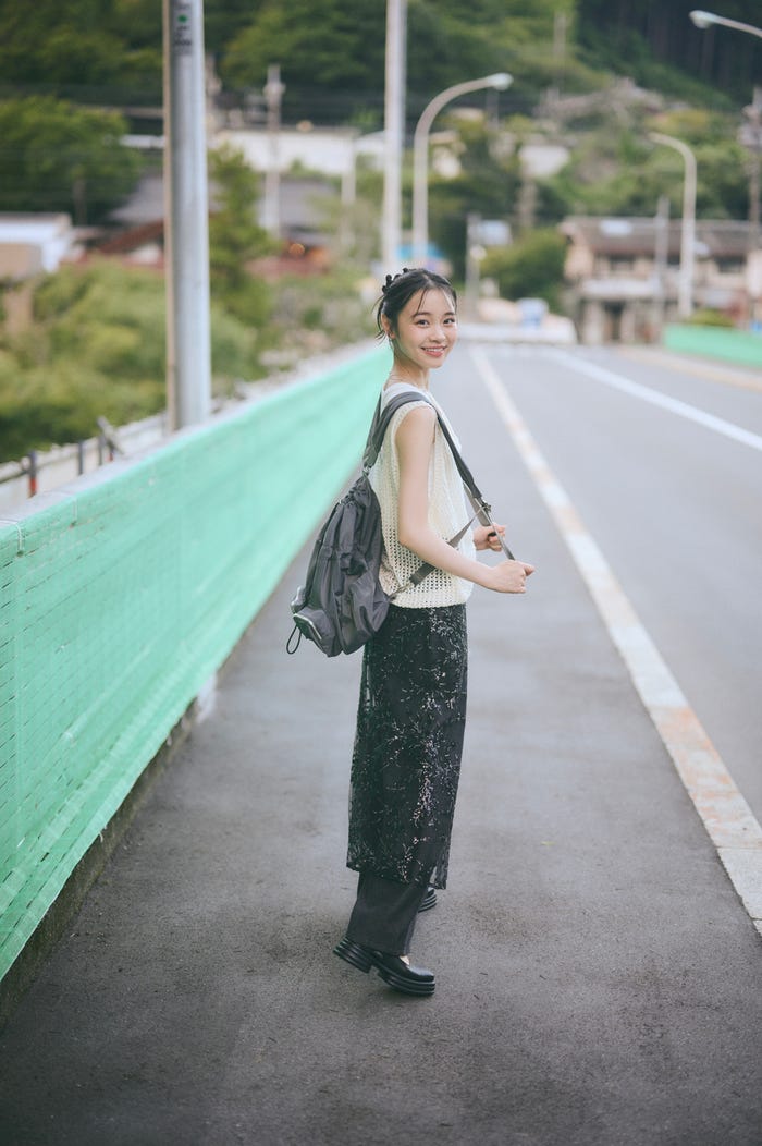 林芽亜里
