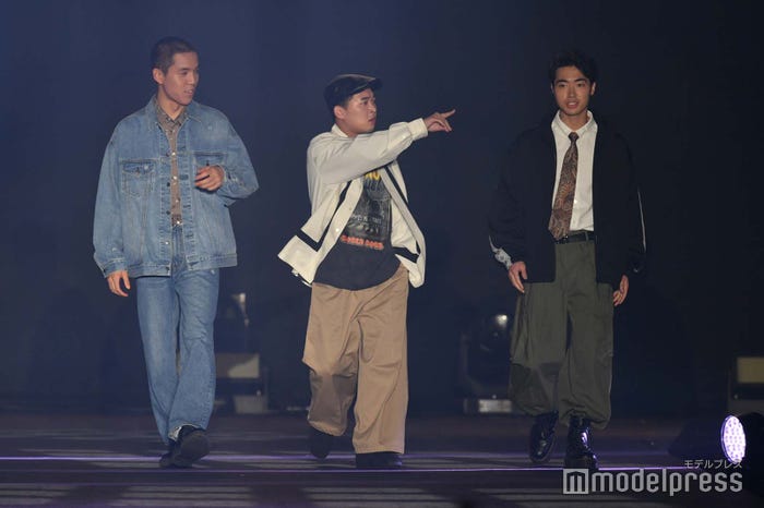 四千頭身(左から)都築拓紀、後藤拓実、石橋遼大(C)モデルプレス