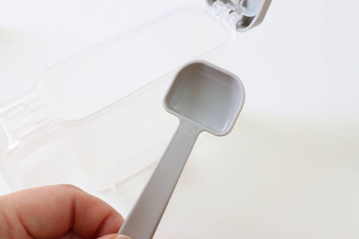 角までフィットしてすくえる調味料ケース(グレー) スプーン 角までフィットしてすくえる調味料ケース(グレー) スプーン