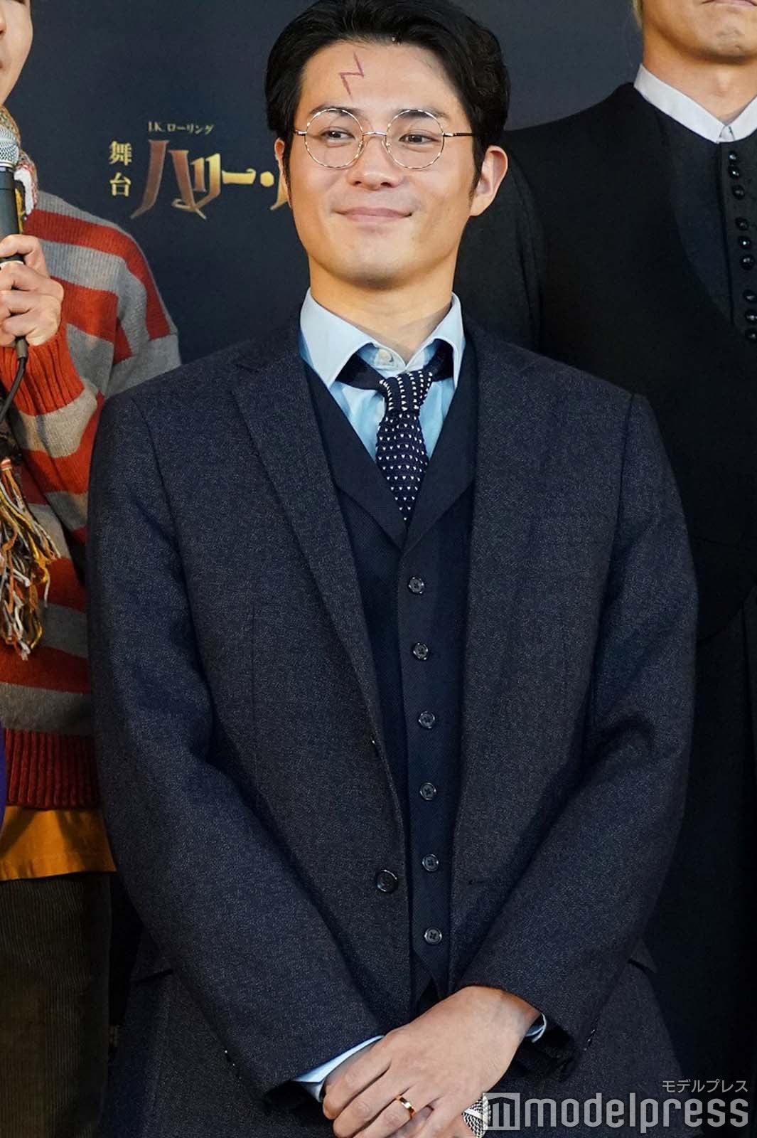 平方元基（C）モデルプレス