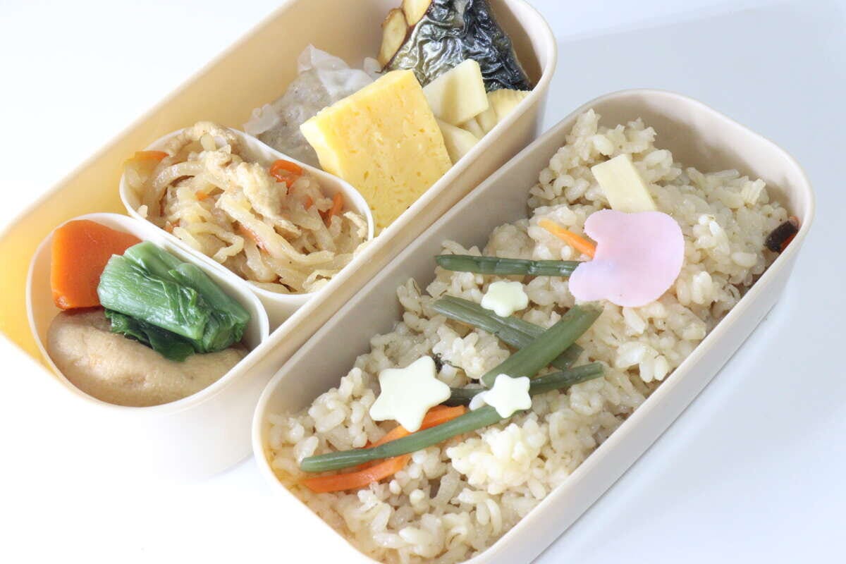 ダイソー 型抜きプレート ダイソーの型抜きプレート