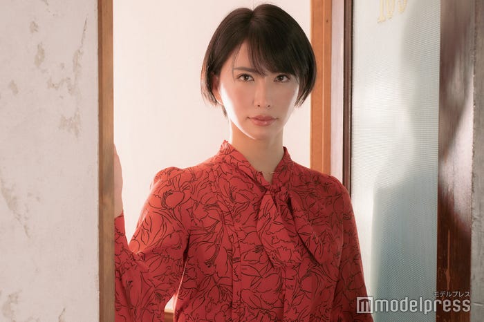 野球お姉さんせりな(C)モデルプレス