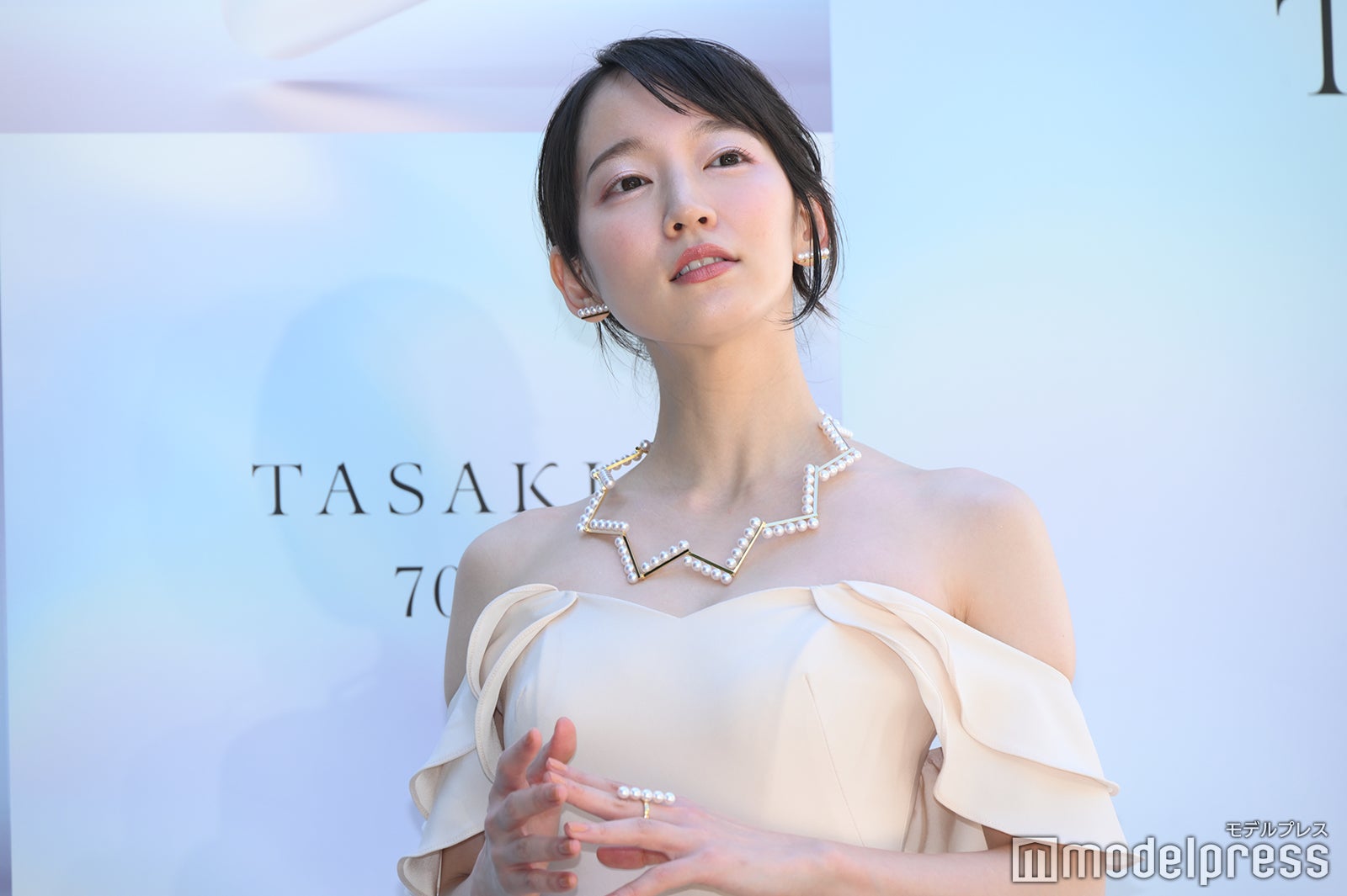 loli吉岡里帆　モデルプレス 画像5/9) 吉岡里帆、オフショルドレス姿が美しい メキシコ旅行の計画明かす「長期の休みを頂こうと思って」【TASAKI FLOATING  SHELL】 - モデルプレス