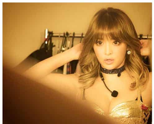 浜崎あゆみ、美バスト大胆披露 SEXYショットに反響「オーラがすごい」「女神」