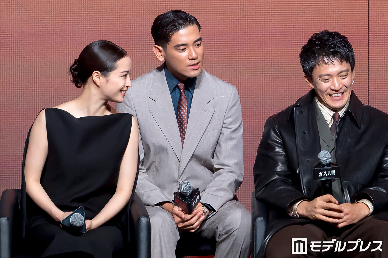 広瀬すず、UTA、小栗旬（C）モデルプレス